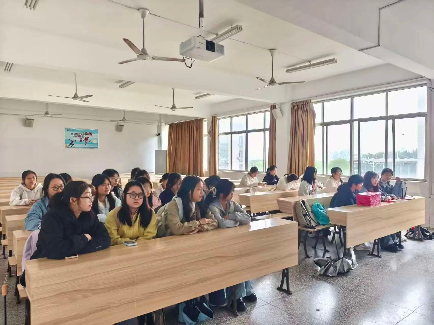 学子行知|以书润心，以乐释压——我院心理站举办心理健康活动