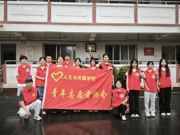 学子行知|我院青协开展“情暖夕阳，饺香满园”敬老院志愿服务活动