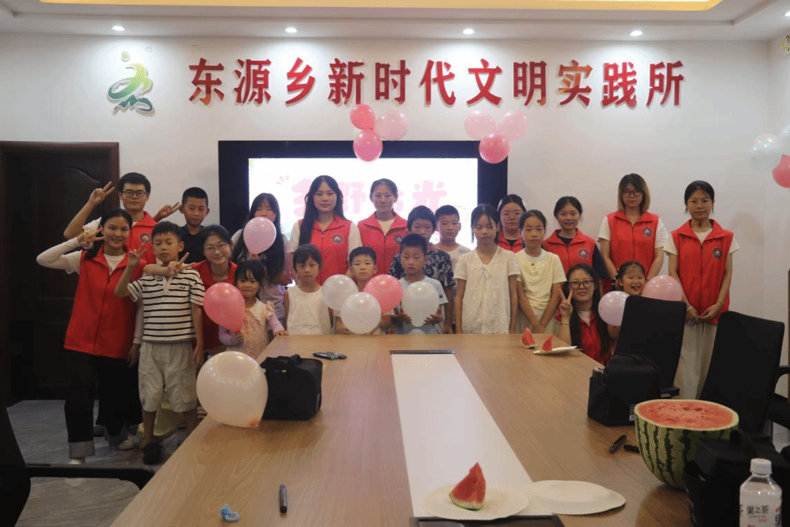 三下乡|稚笔封存盛夏时光，暖心相伴共话成长